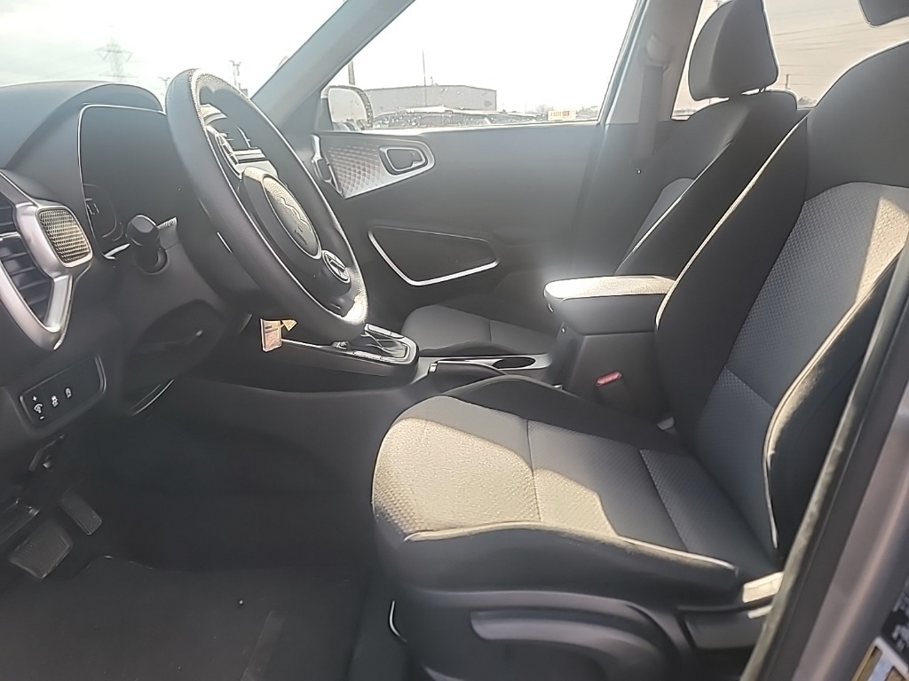 2024 KIA SOUL - Image 9