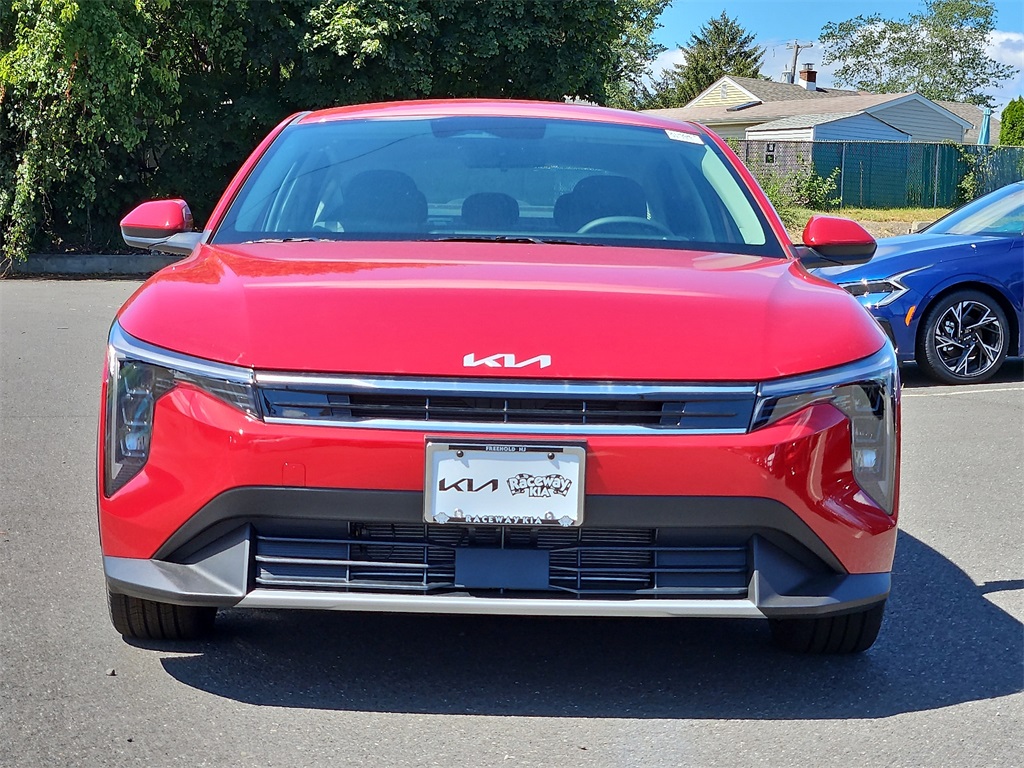 2025 Kia K4 EX photo 2