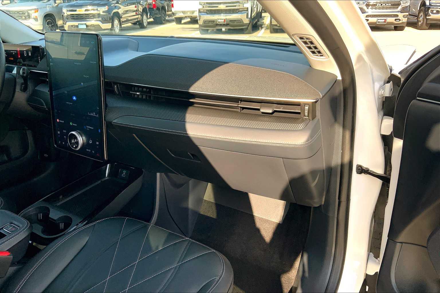 2024 Ford Mustang Mach-E Select photo 15