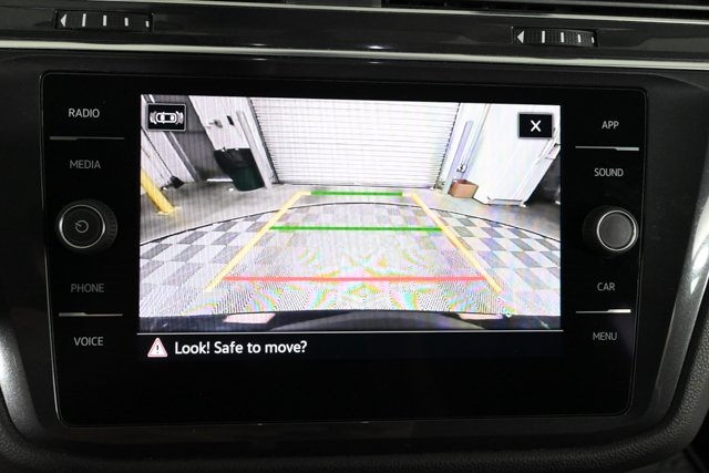 2021 Volkswagen Tiguan SE photo 4