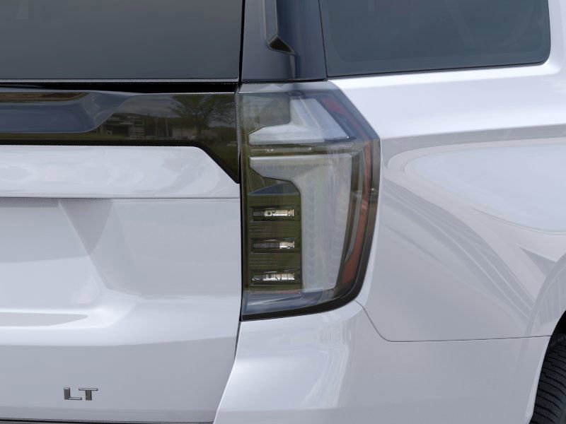 2025 Chevrolet Suburban LT photo 10