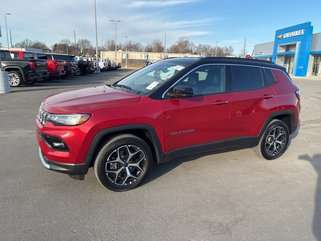 Used 2026 Jeep Compass Limited with VIN 3C4NJDCN8TT186931 for sale in Kansas City