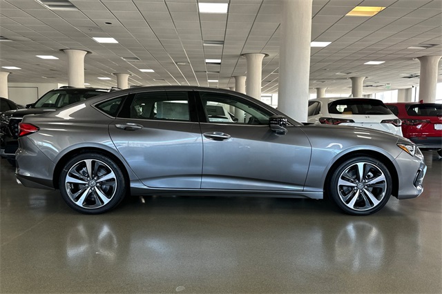 2025 Acura TLX Technology photo 3