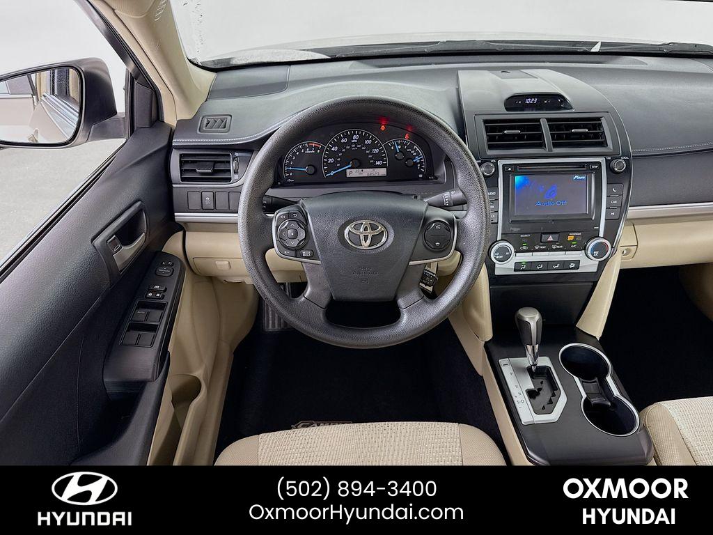 2013 Toyota Camry L photo 17