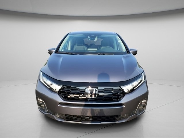 2026 Honda Odyssey Touring photo 2