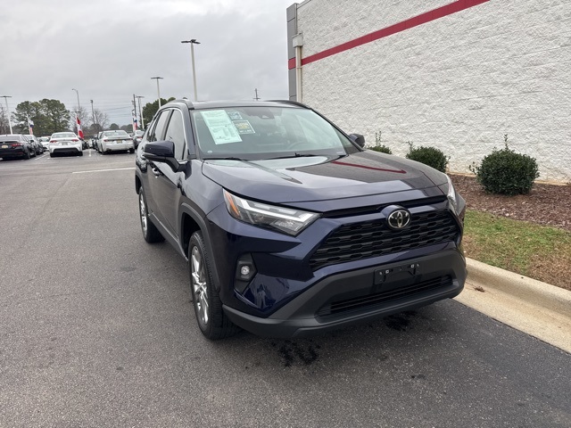 2022 Toyota RAV4 XLE Premium's photo