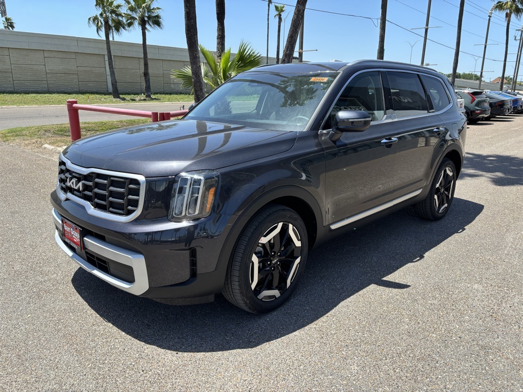 2025 Kia Telluride S photo 3