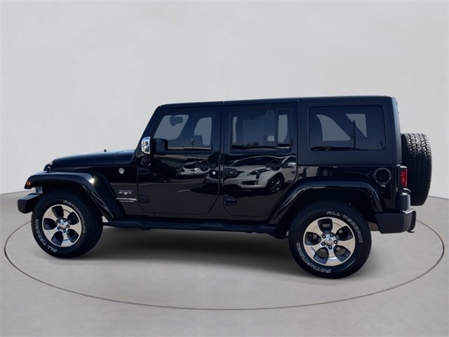 2018 Jeep Wrangler Unlimited Sahara photo 2
