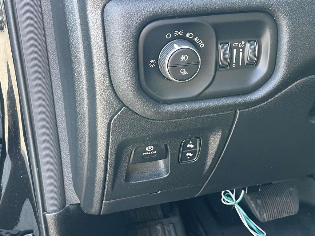 2025 Ram 1500 Big Horn Lone Star photo 26