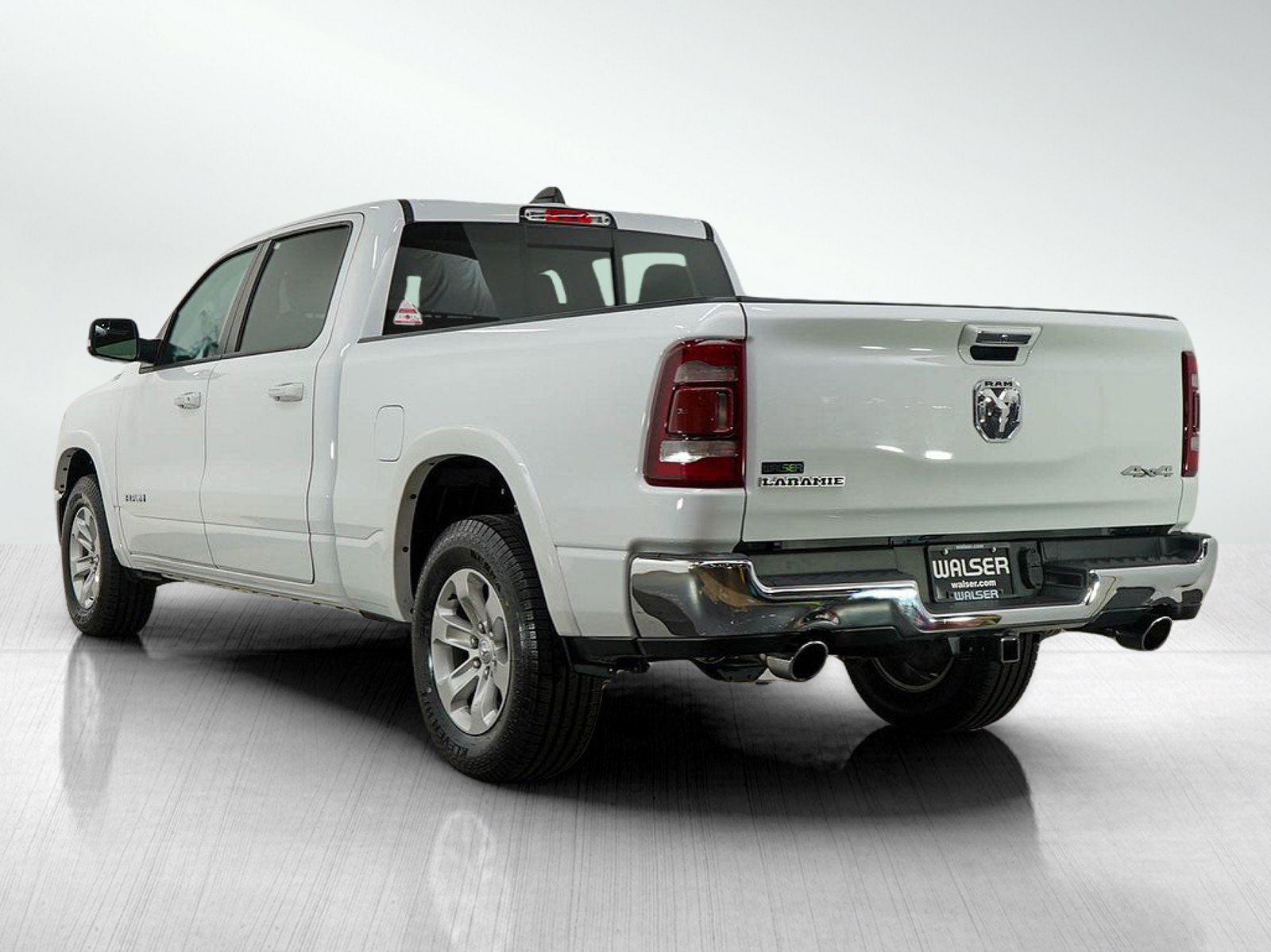 2022 Ram 1500 Laramie photo 2