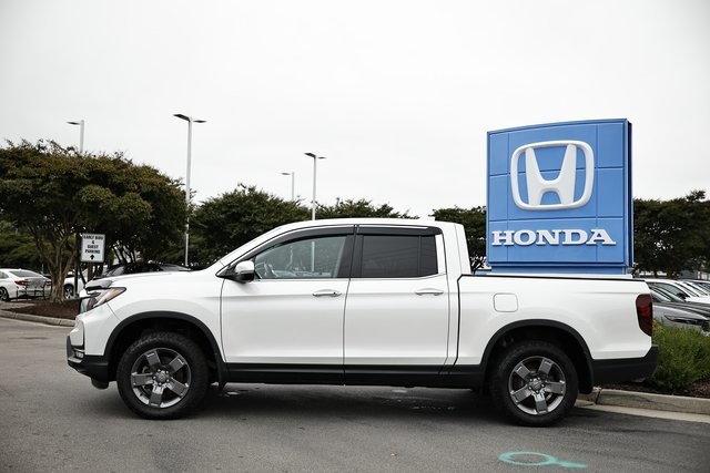 2023 Honda Ridgeline RTL-E photo 3