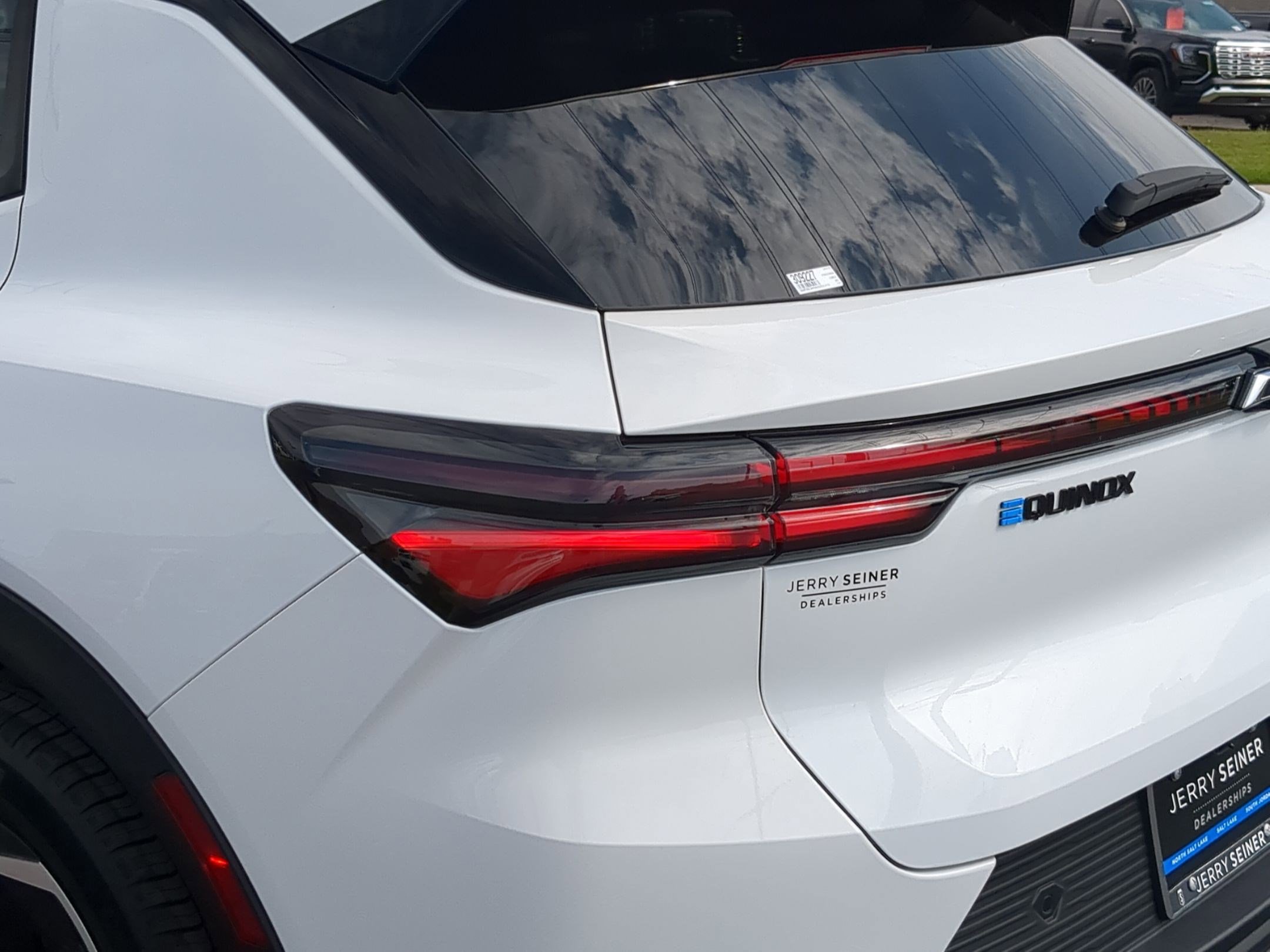 2025 Chevrolet Equinox EV 1LT photo 11