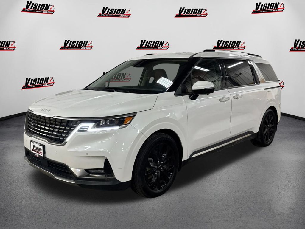 2024 Kia Carnival SX Prestige's photo