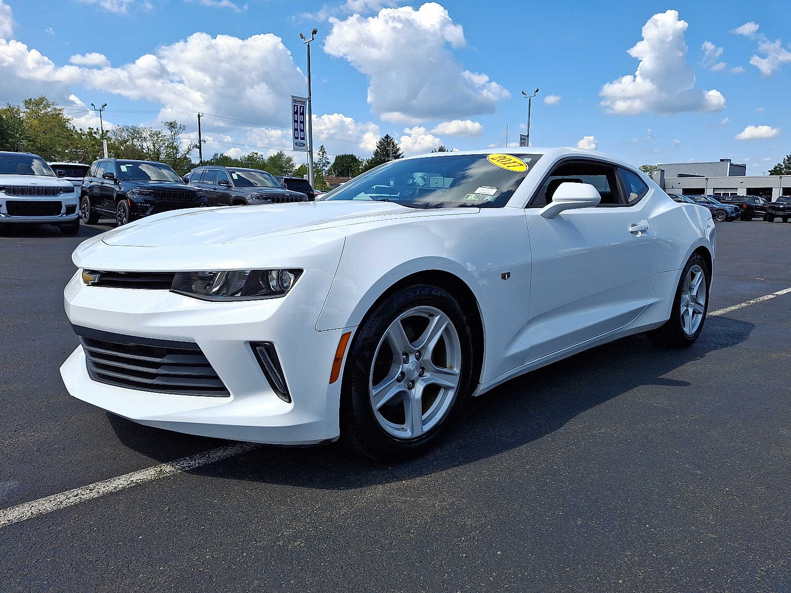 2017 Chevrolet Camaro 1LT photo 3