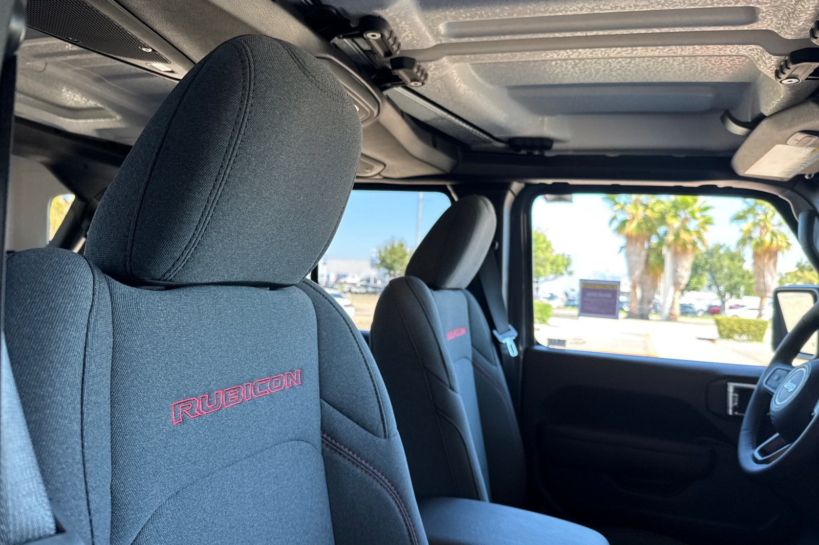 2025 Jeep Wrangler Rubicon photo 16