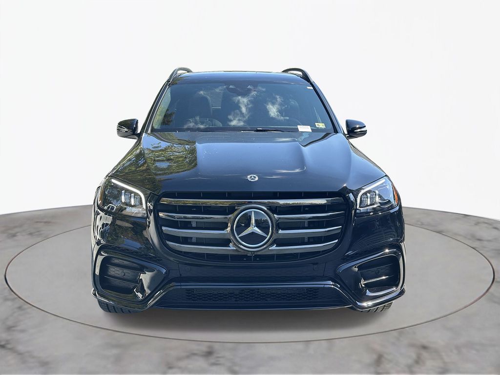 2025 Mercedes Benz GLS 450 4MATIC photo 2