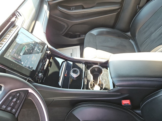 2023 Jeep Grand Cherokee Altitude photo 32