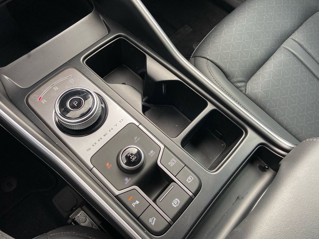 2024 Kia Sorento Hybrid EX photo 16