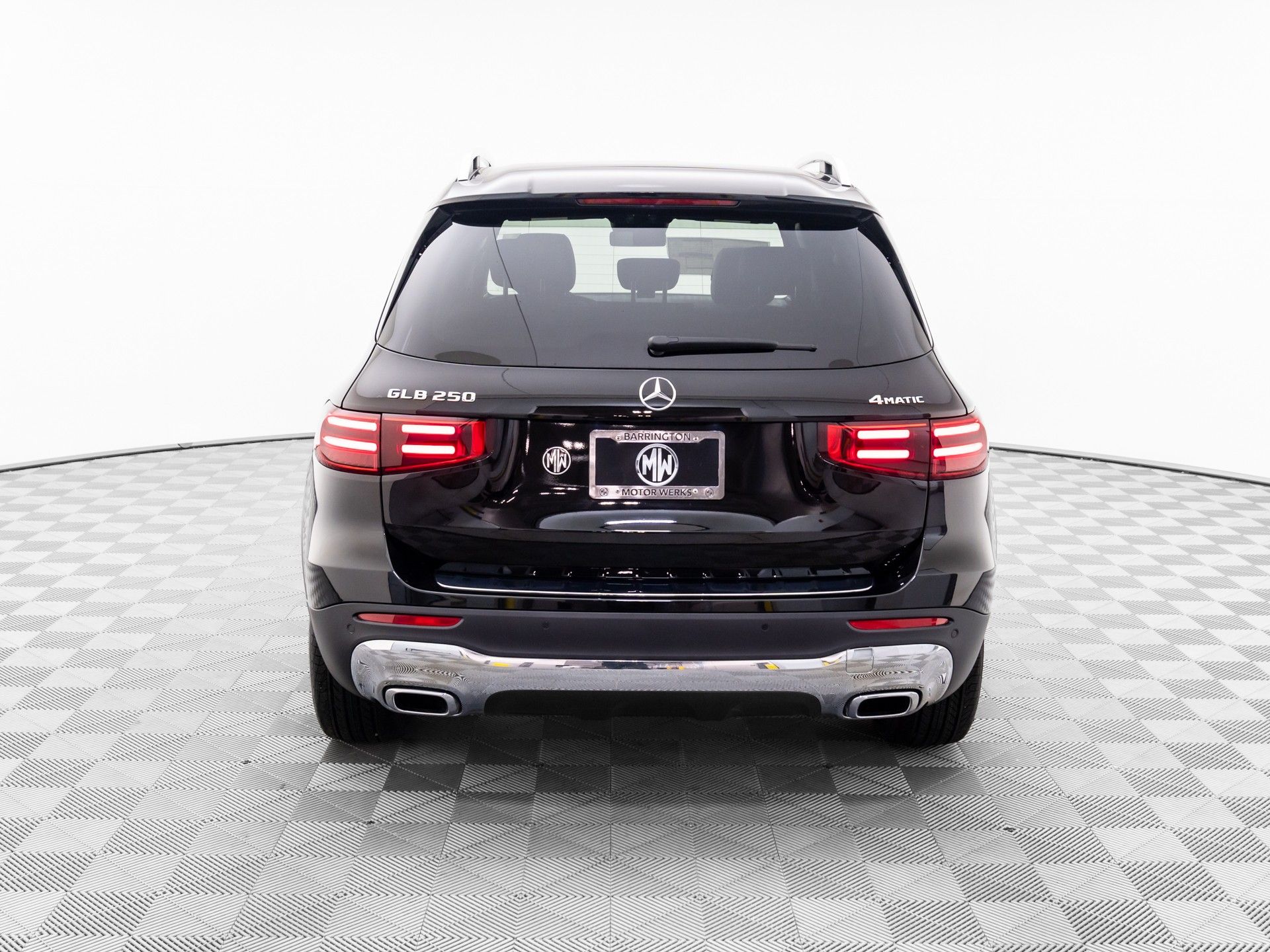2025 Mercedes Benz GLB 250 4MATIC photo 4