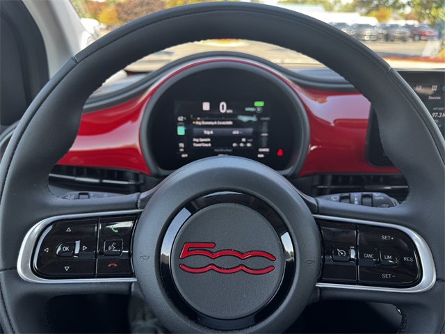 2024 Fiat 500e photo 19