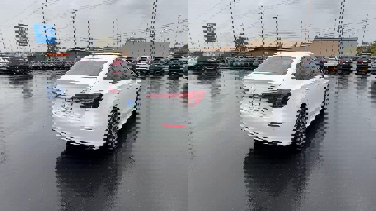 2026 Honda Civic Hybrid Sport Touring photo 8