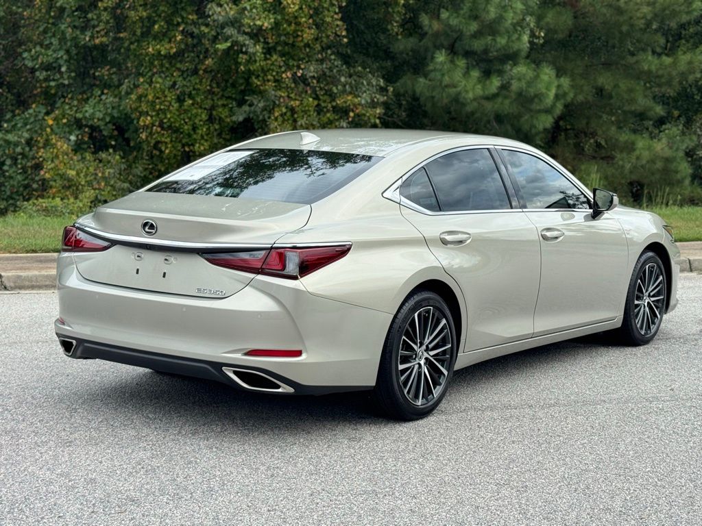 2024 Lexus ES 350 Premium photo 9