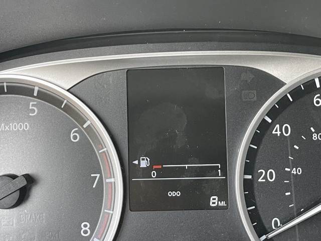 2025 Nissan Versa 1.6 S photo 10