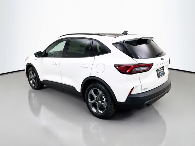 2025 Ford Escape Hybrid ST-Line photo 5
