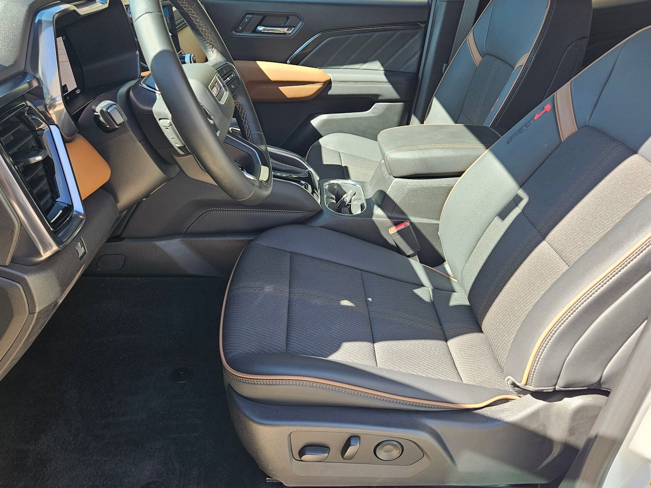 2024 Gmc Canyon AT4 photo 16