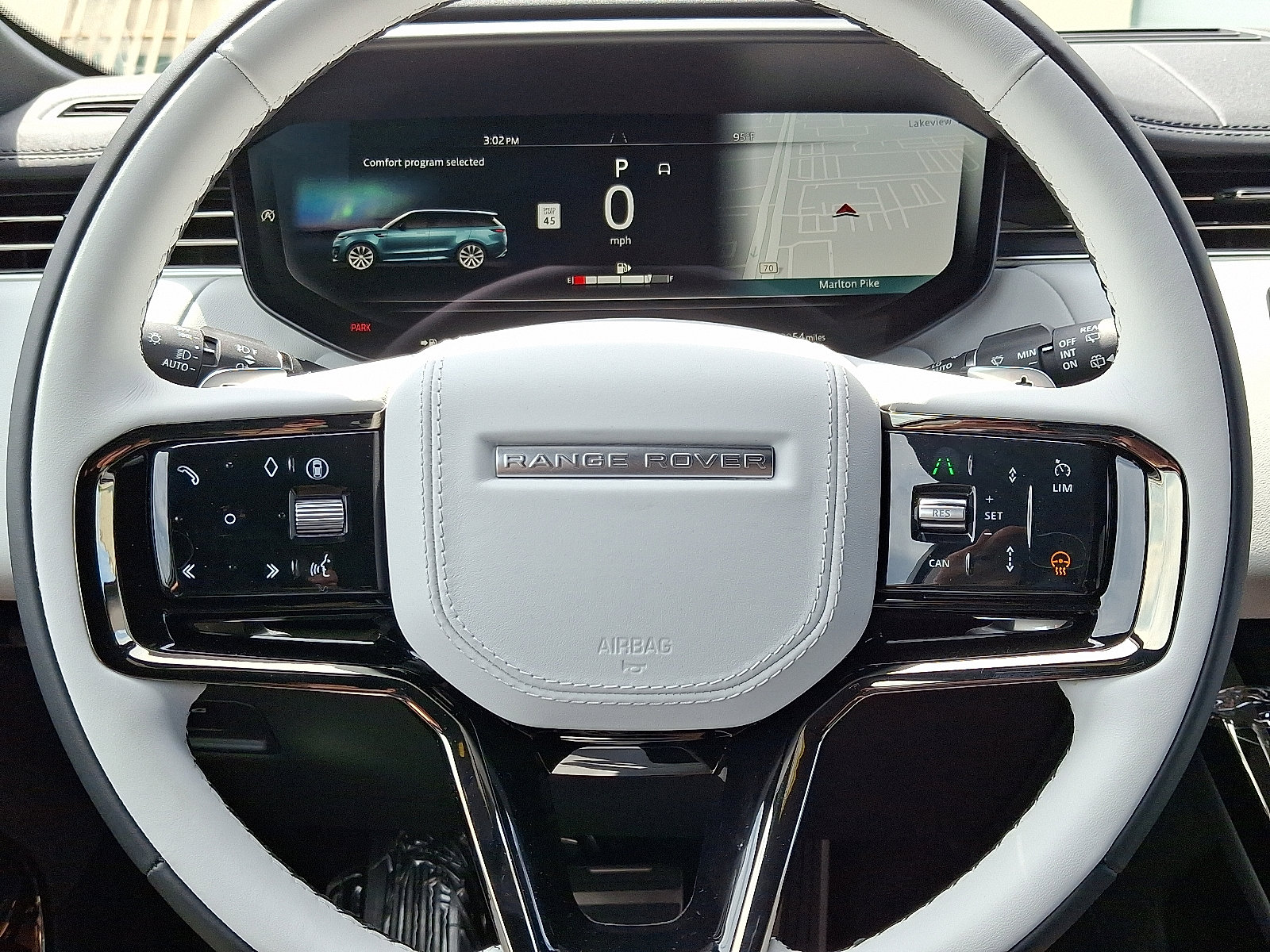 2025 Land Rover Range Rover Sport SE photo 18