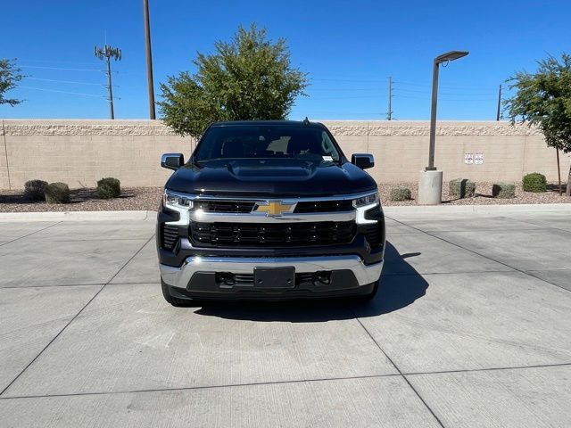 2023 Chevrolet Silverado 1500 LT photo 2