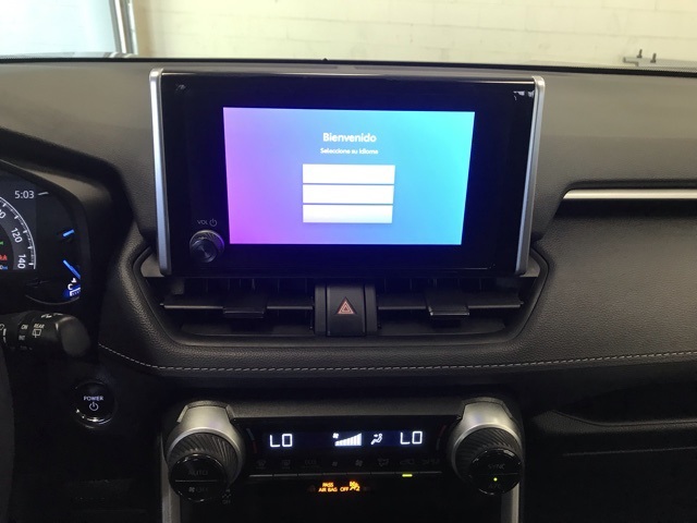 2024 Toyota RAV4 Hybrid XLE photo 16