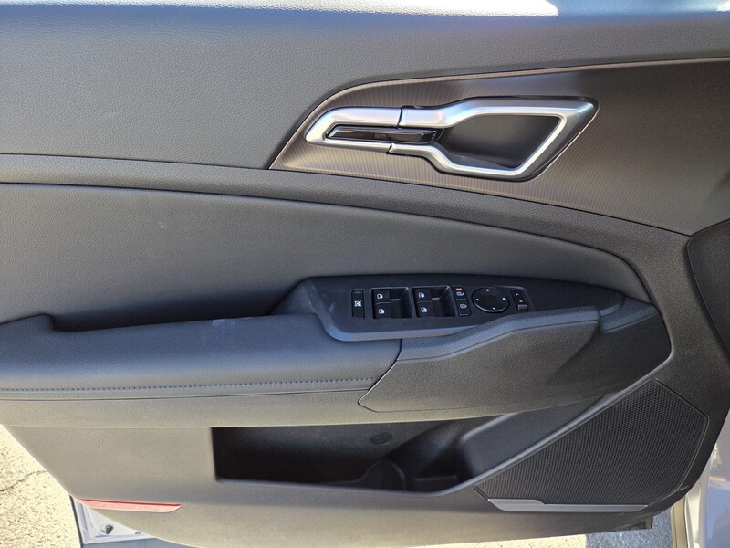 2026 Kia Sportage EX X-Line photo 10