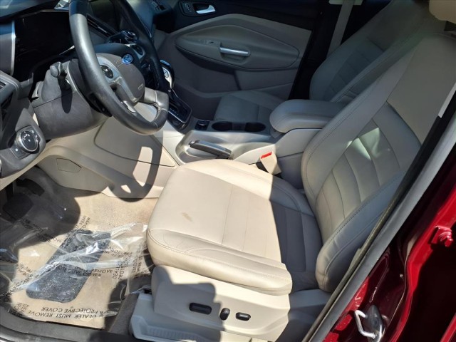 2014 Ford C-Max Hybrid SEL photo 16