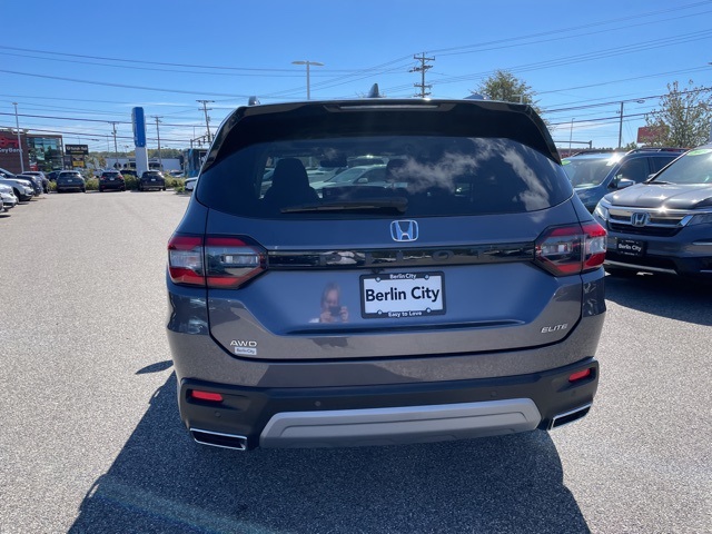 2023 Honda Pilot Elite photo 6