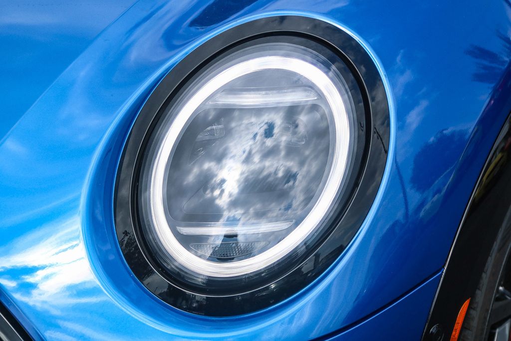 2026 Mini Cooper Convertible Iconic photo 14