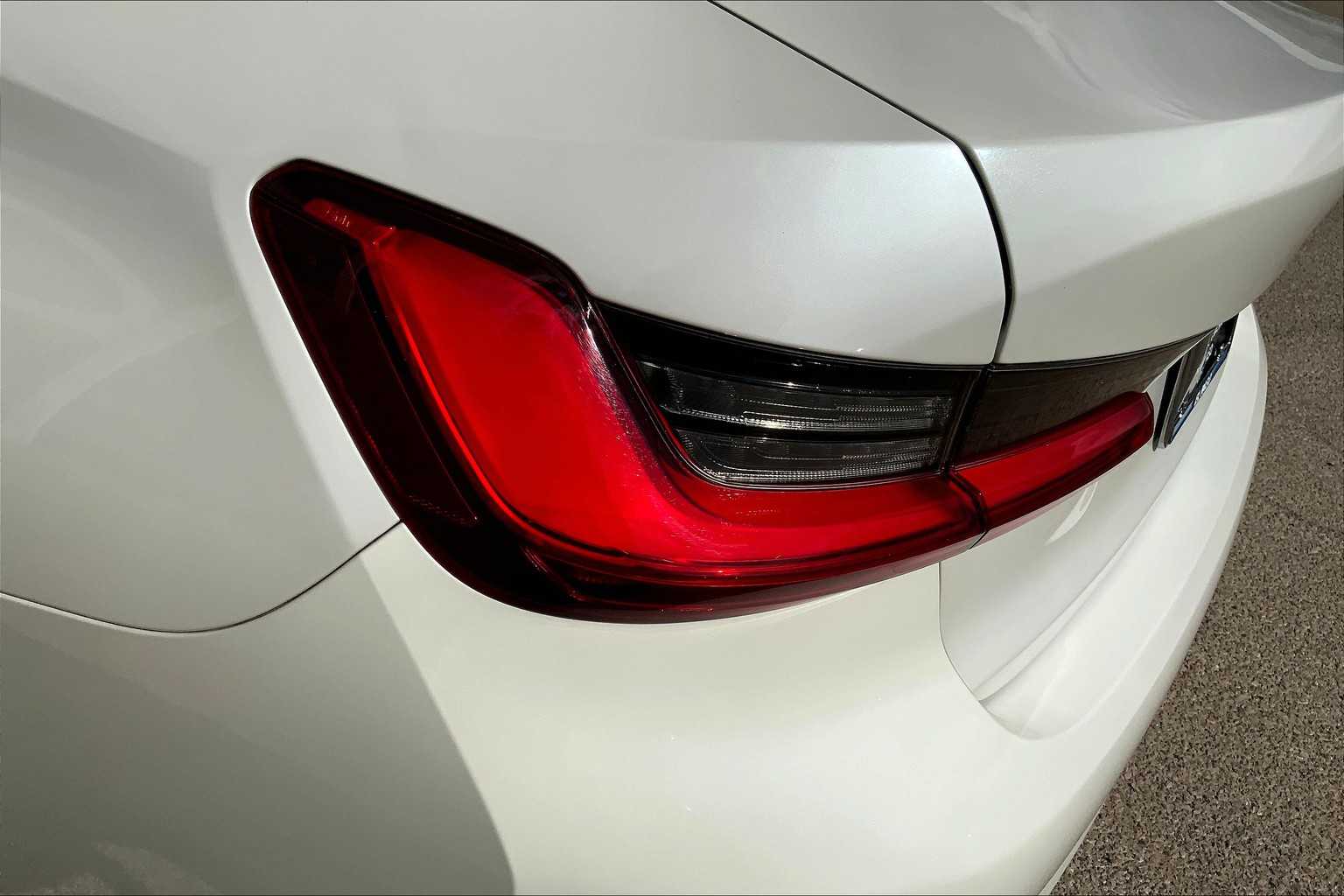 2021 Bmw 330i photo 25
