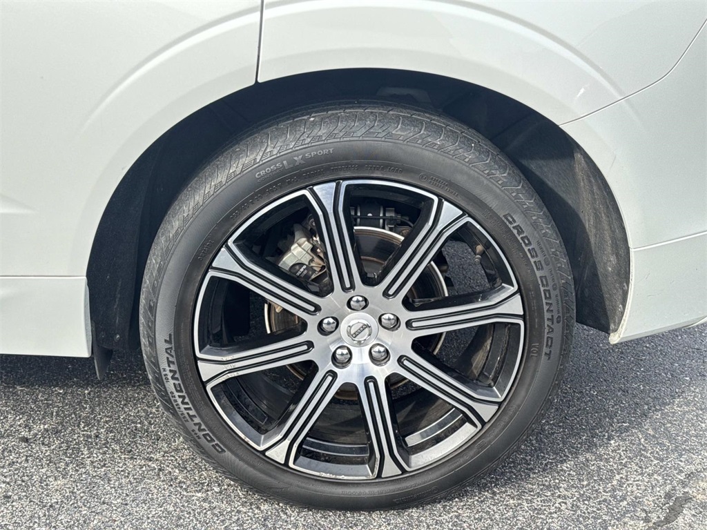 2019 Volvo XC60 T5 Inscription photo 3