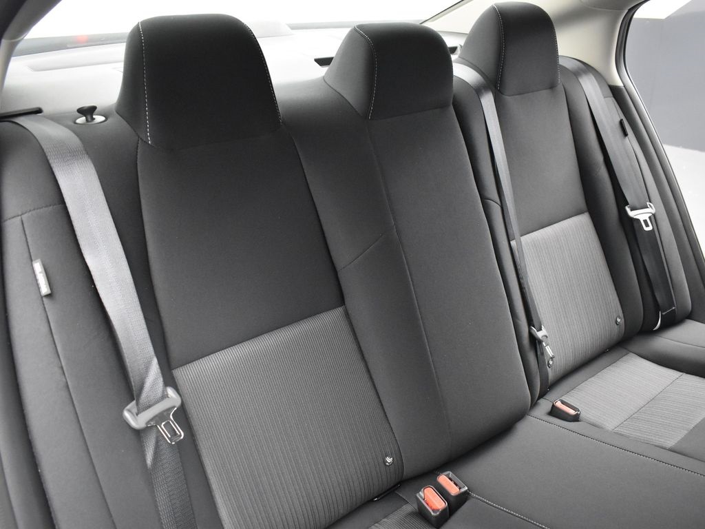 2025 Nissan Sentra SV photo 19