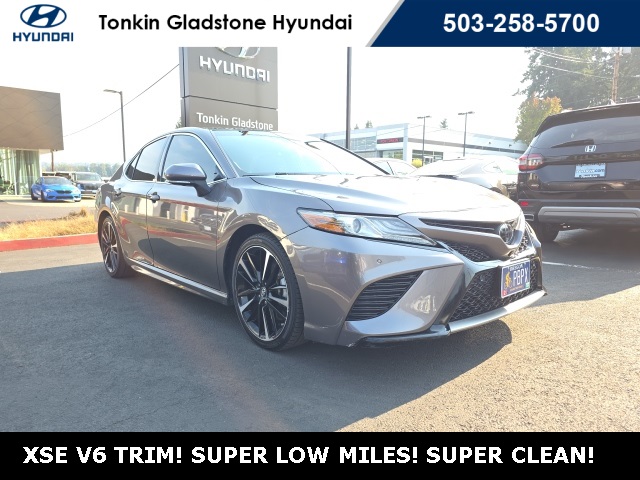 2018 Toyota Camry XSE V6 photo 2