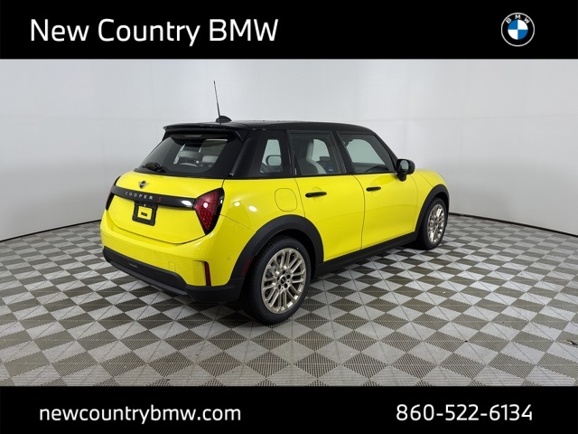 2025 Mini Cooper S Hardtop 4 Door Iconic photo 7