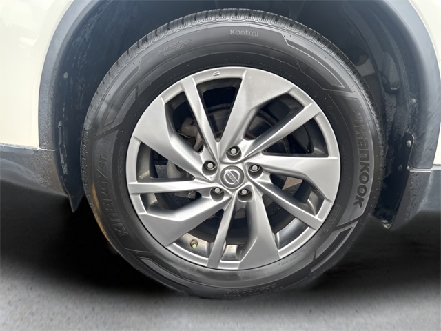 2015 Nissan Rogue SL photo 10