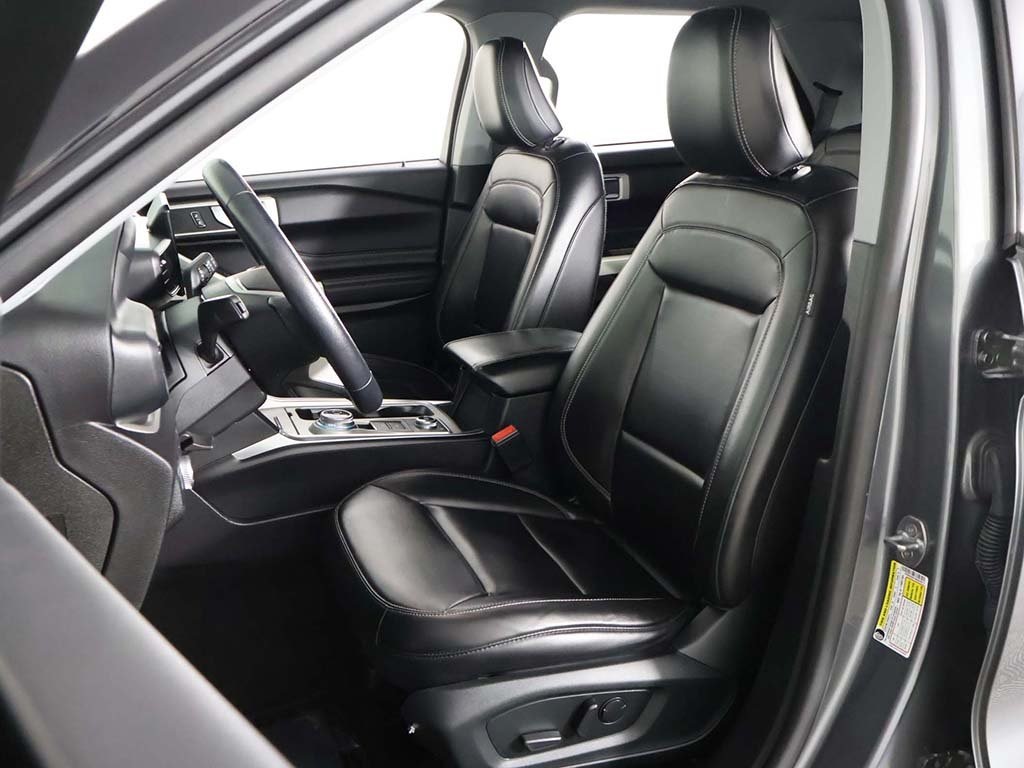 2021 Ford Explorer XLT photo 28
