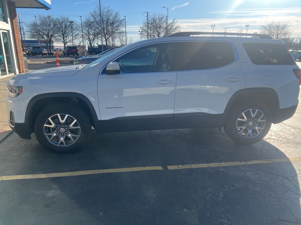 2023 GMC Acadia SL's photo