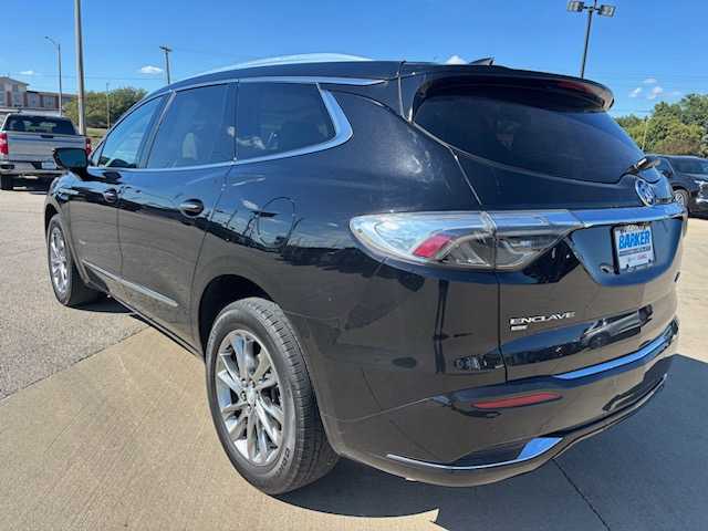 2022 Buick Enclave Avenir photo 2