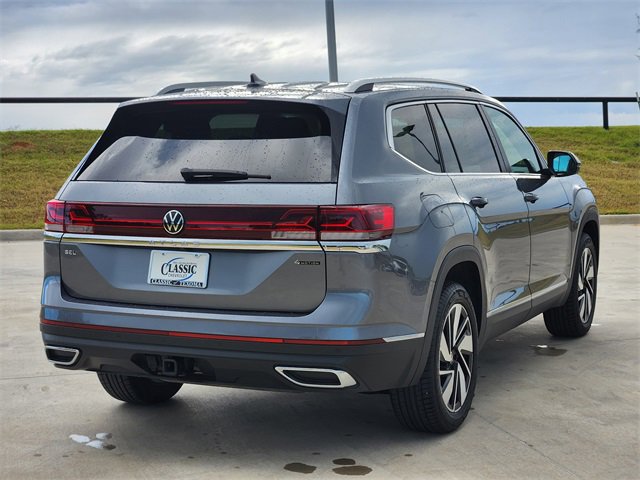 2024 Volkswagen Atlas SEL photo 5