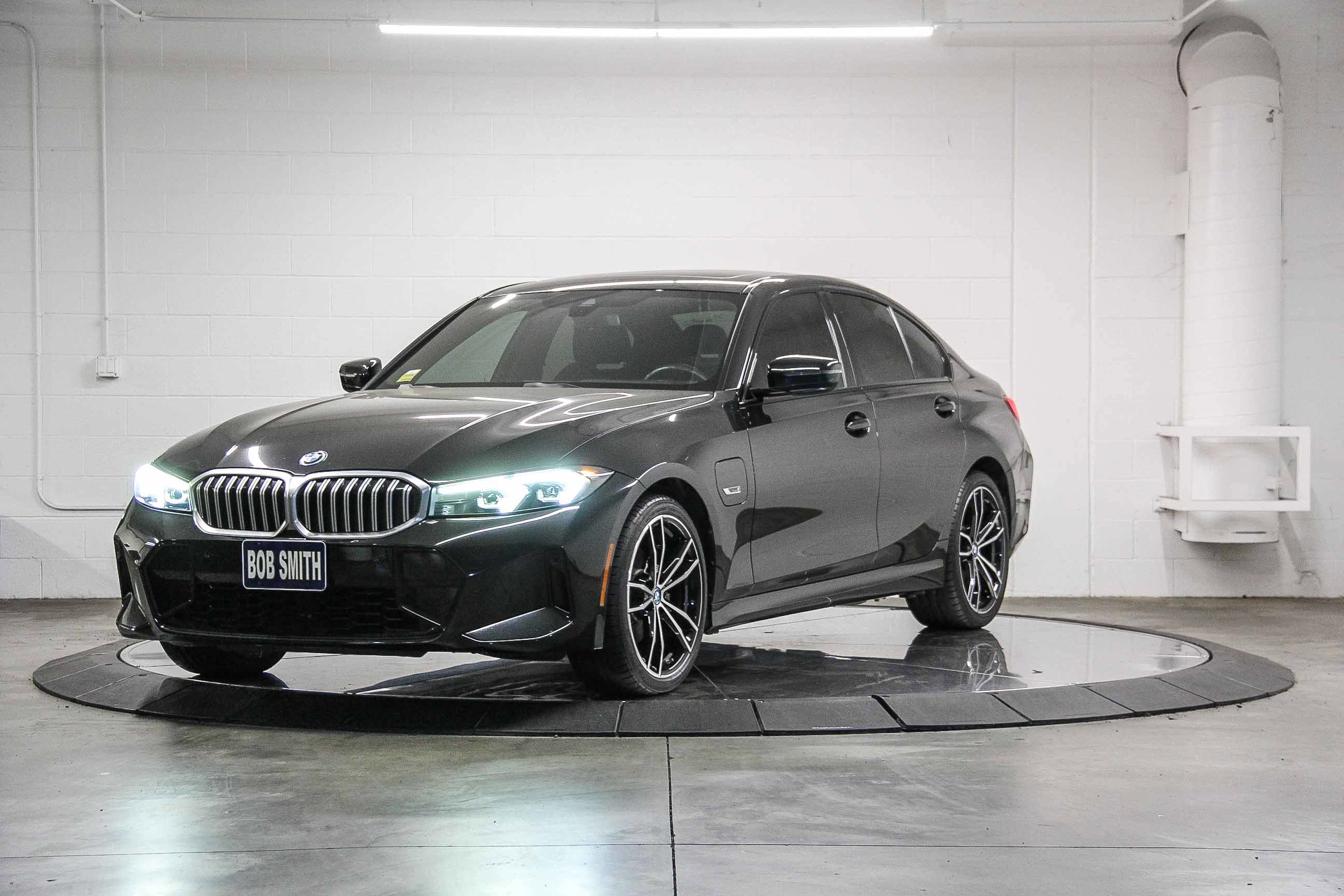 2023 Bmw 330e photo 3