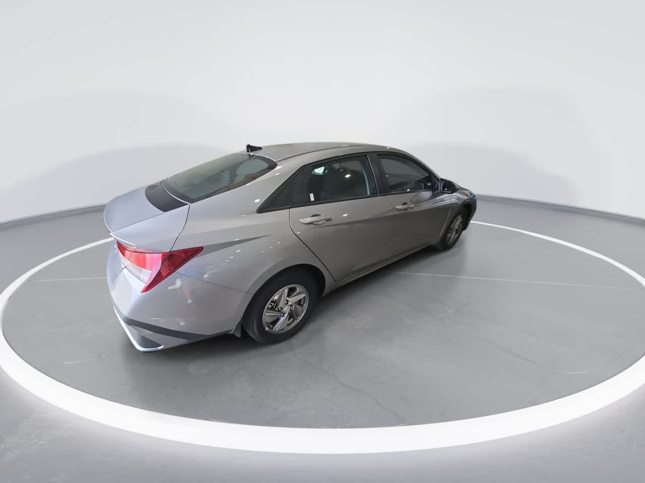 2025 Hyundai Elantra SE photo 8