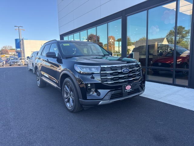2025 Ford Explorer Active's photo