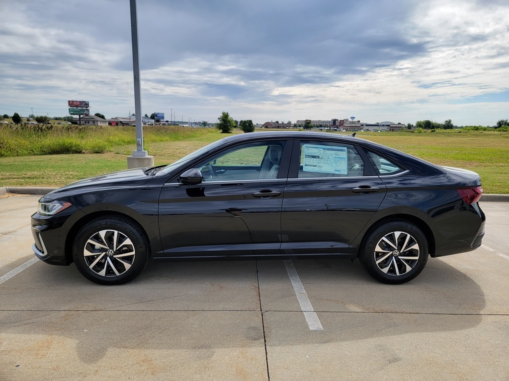 2025 Volkswagen Jetta 1.5T S photo 13